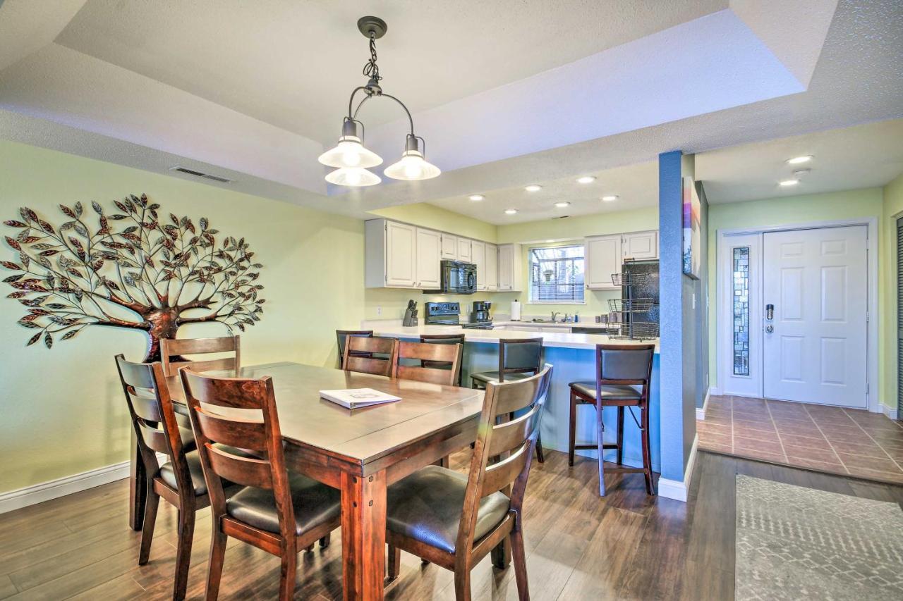 Lakefront Ozarks Condo By Golf And Restaurants! Lake Ozark Exterior photo