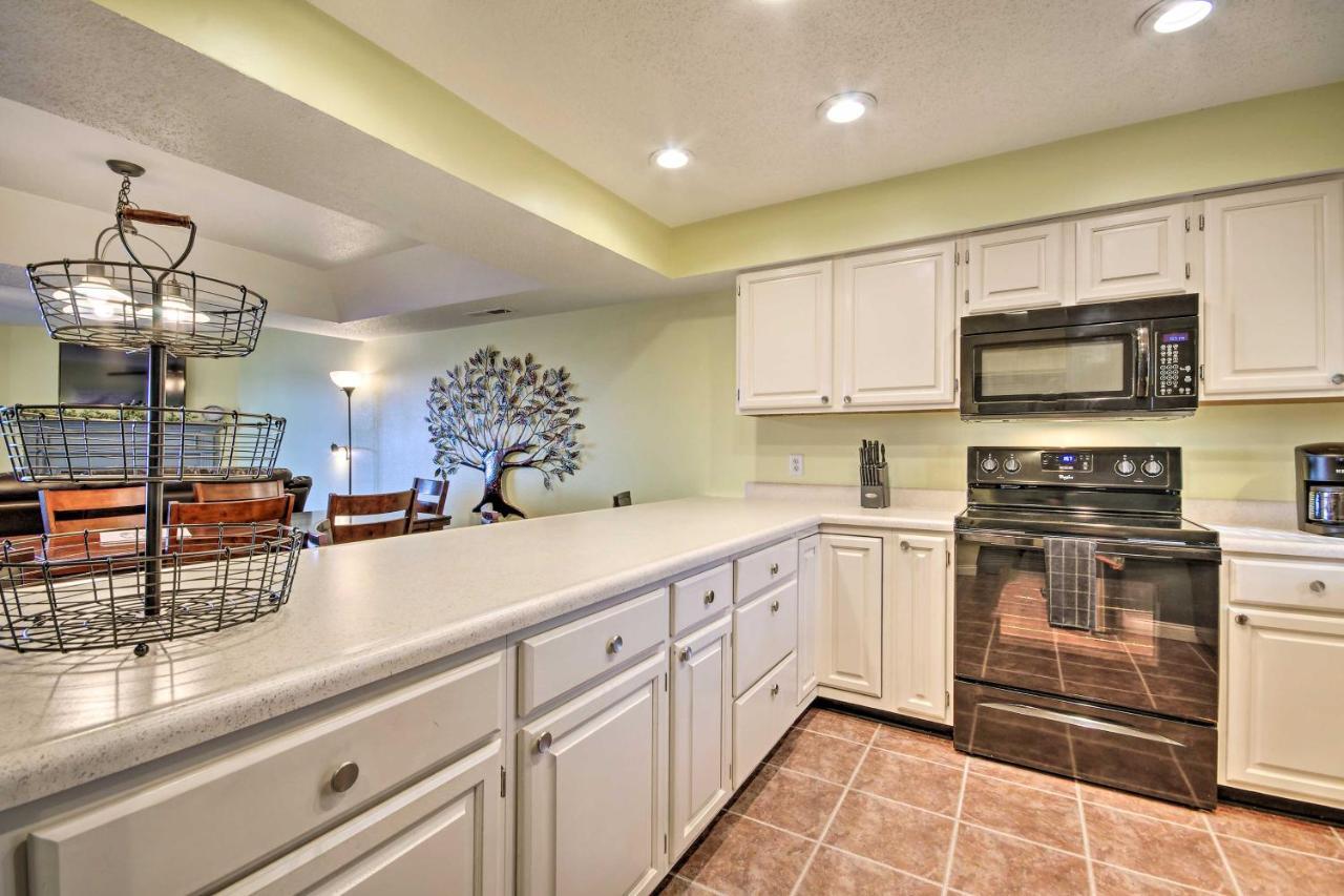 Lakefront Ozarks Condo By Golf And Restaurants! Lake Ozark Exterior photo